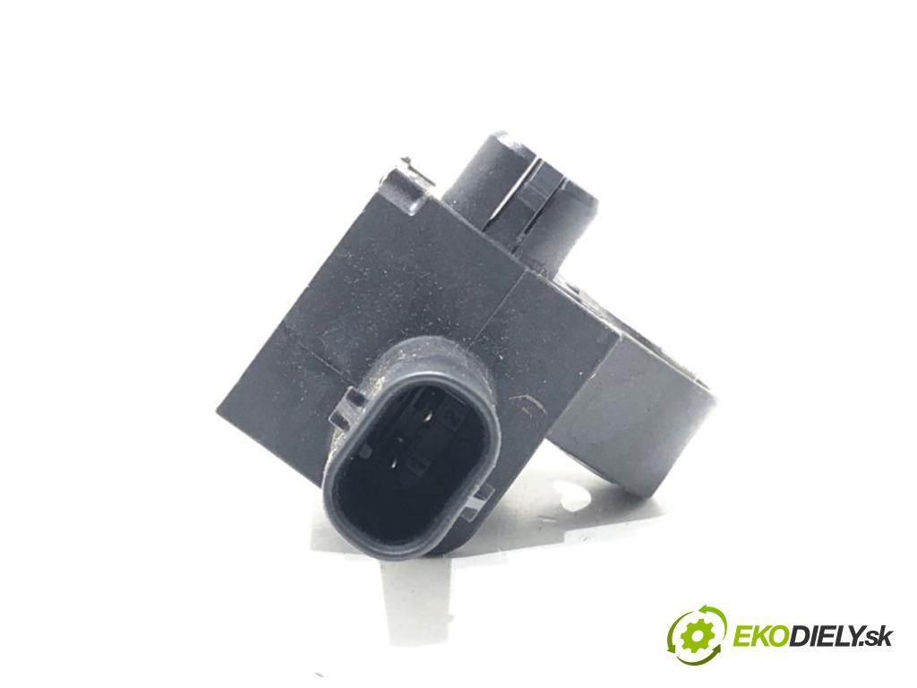 VW ARTEON liftback 2021 235 kW TSI R 1984 Snímač nárazu 5Q0907651 (Snímač nárazu)