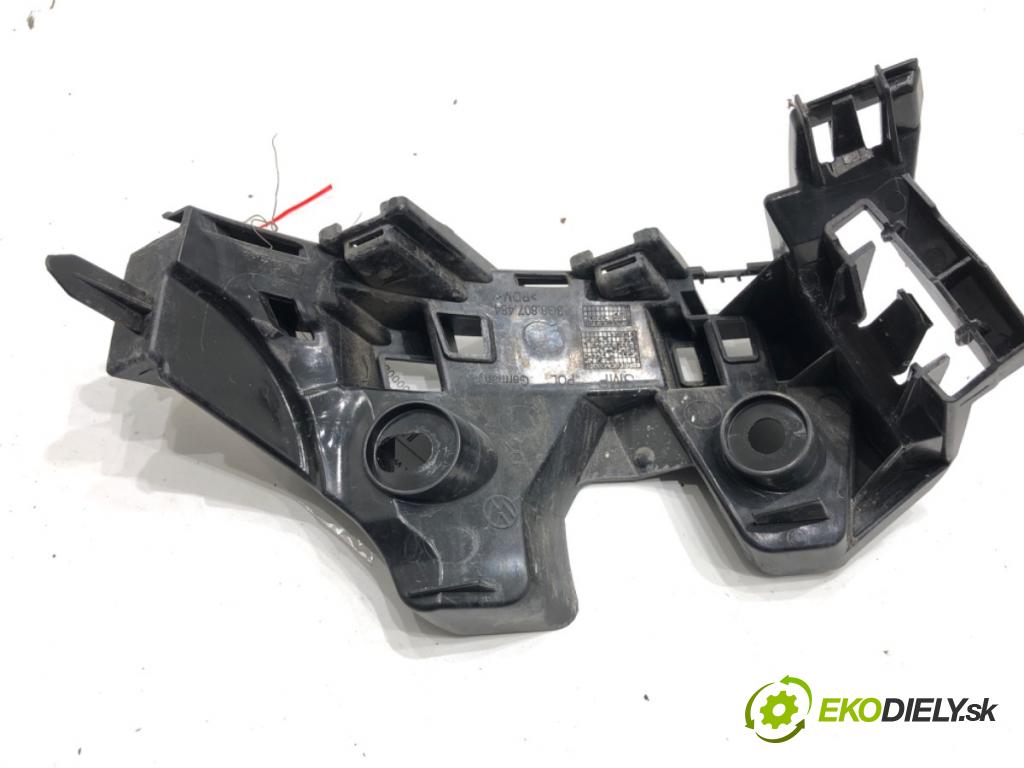 VW ARTEON liftback 2021 235 kW TSI R 1984 Úchyt nárazníka pravy zad 3G8807484