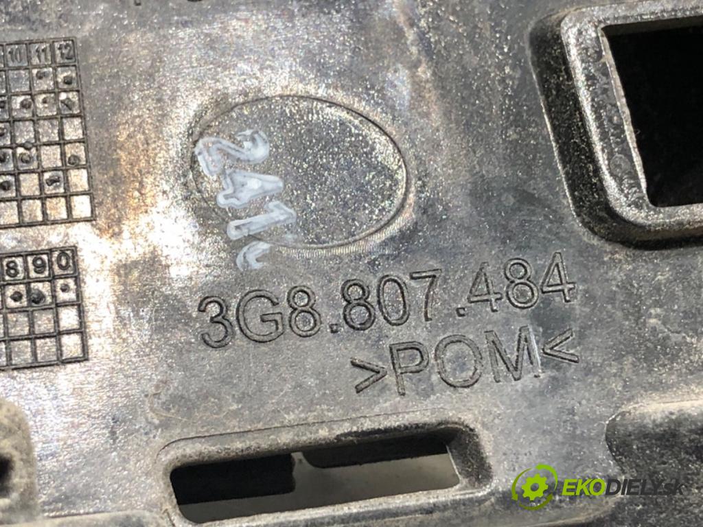 VW ARTEON liftback 2021 235 kW TSI R 1984 Úchyt nárazníka pravy zad 3G8807484