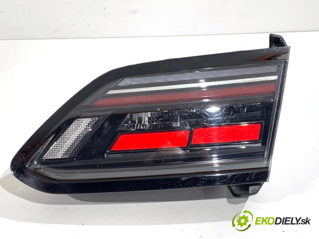VW ARTEON liftback 2021 235 kW TSI R 1984 Svetlo zad pravá vnútorná 3G8945308AF (Kľučka dverí ostatné)