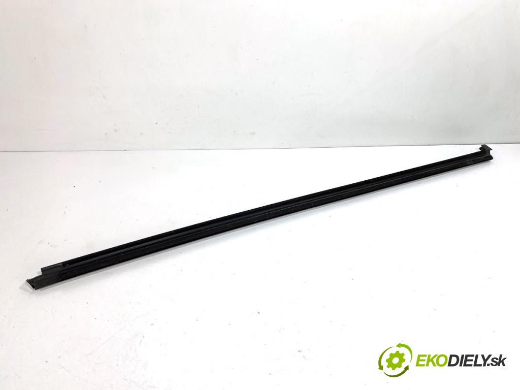 VW ARTEON liftback 2021 235 kW TSI R 1984 Lišta Sbírání: zad pravy 3G8839475