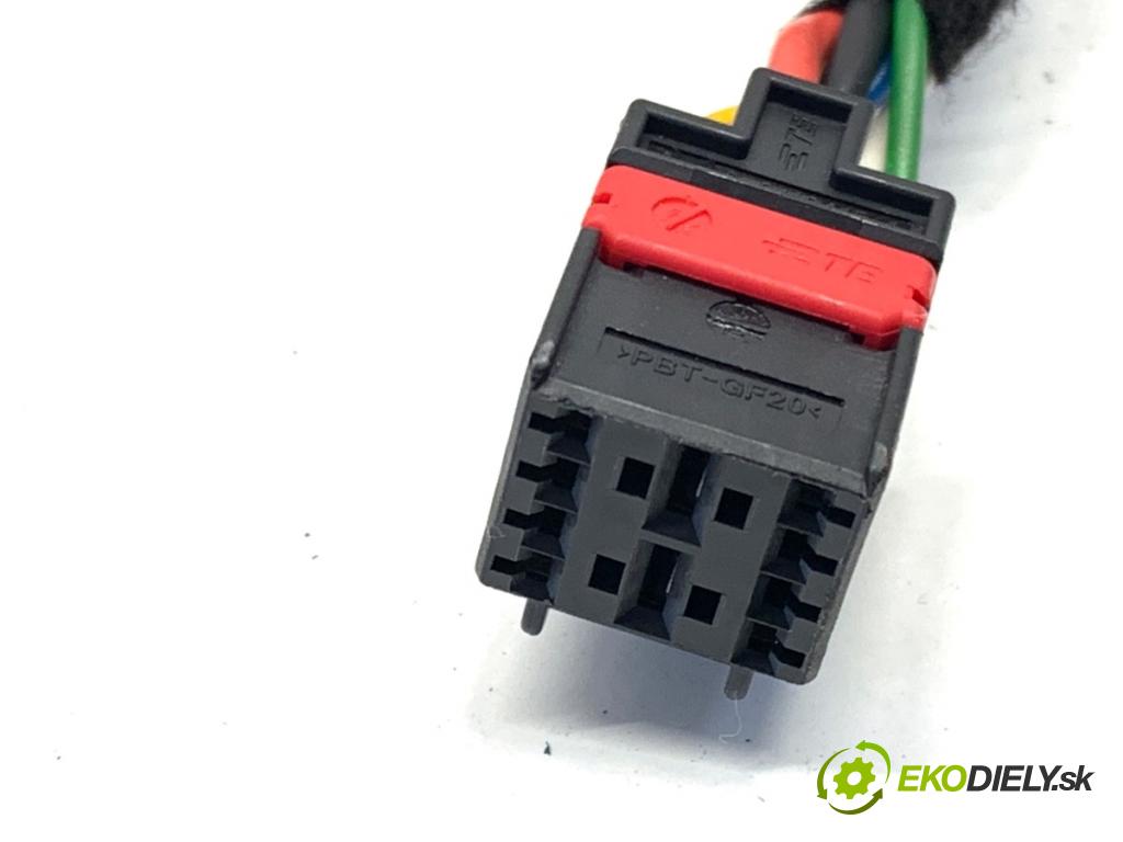 VW ARTEON liftback 2021 235 kW TSI R 1984 teleskop Teleskop dveří levý 3G8827851E