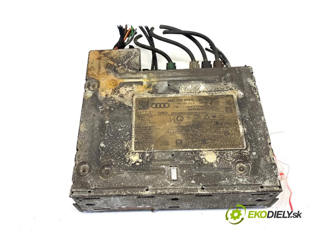 AUDI A6 C8 Kombi 2022 441 kW RS6 Mild Hybrid quattro 3996 RADIO 4M2035070C (Audio zariadenie)