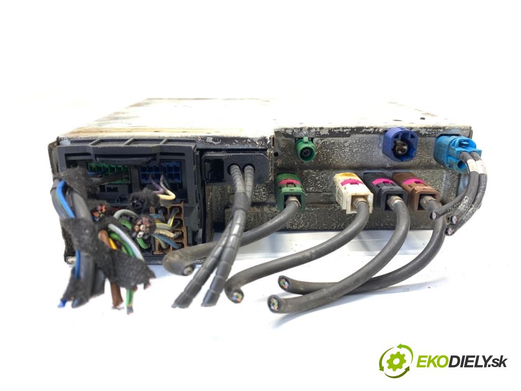 AUDI A6 C8 Kombi 2022 441 kW RS6 Mild Hybrid quattro 3996 RADIO 4M2035070C (Audio zariadenie)