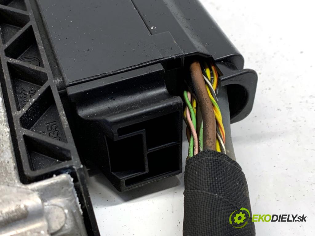 AUDI A6 C8 Kombi 2022 441 kW RS6 Mild Hybrid quattro 3996 Modul AKTÍVNE: servočerpadlo 4N0907144D