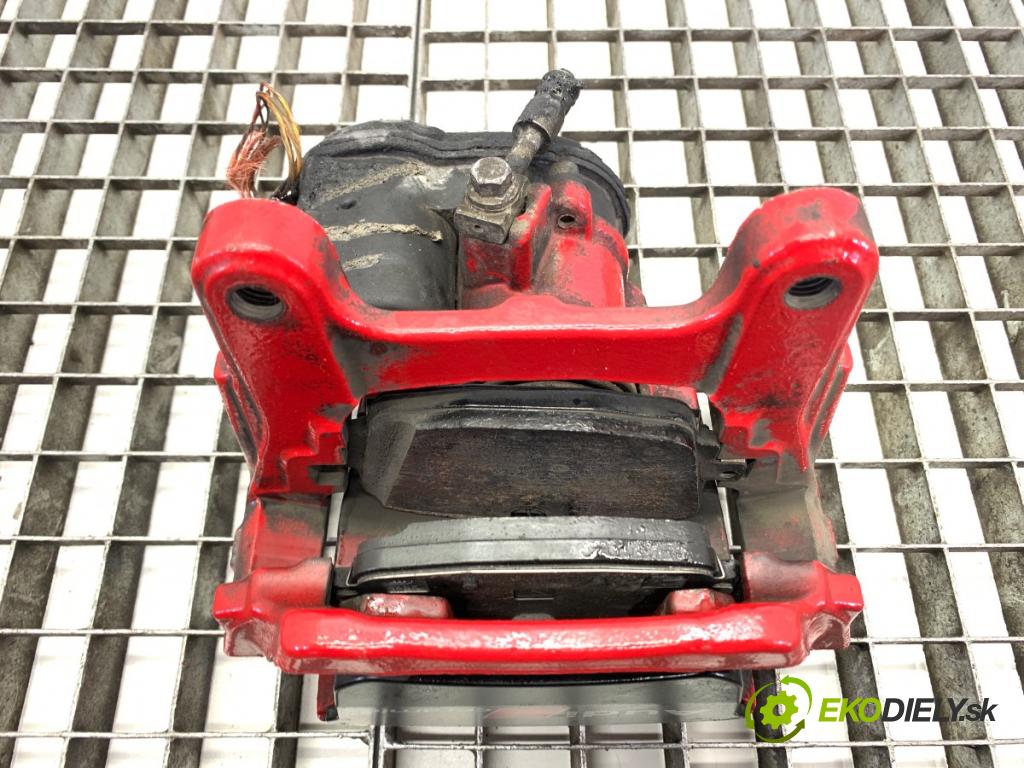 AUDI A6 C8 Kombi 2022 441 kW RS6 Mild Hybrid quattro 3996 Brzdič strmeň Lamela kotúč ľavy zad 4M0615601AD