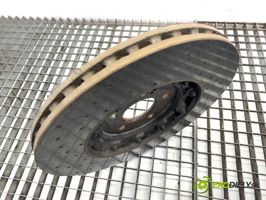 AUDI A6 C8 Kombi 2022 441 kW RS6 Mild Hybrid quattro 3996 Brzdič strmeň Lamela kotúč pravy zad 4M0615602J