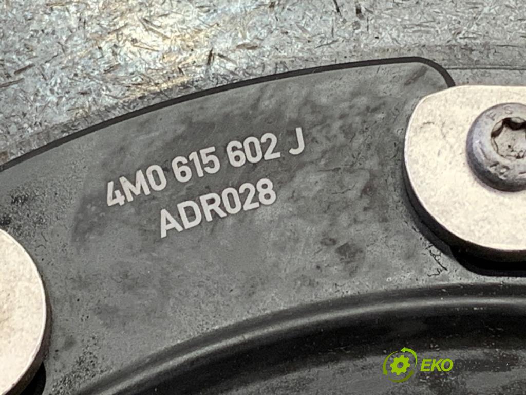AUDI A6 C8 Kombi 2022 441 kW RS6 Mild Hybrid quattro 3996 brzdič třmen lamela kotouč pravý zadní část 4M0615602J