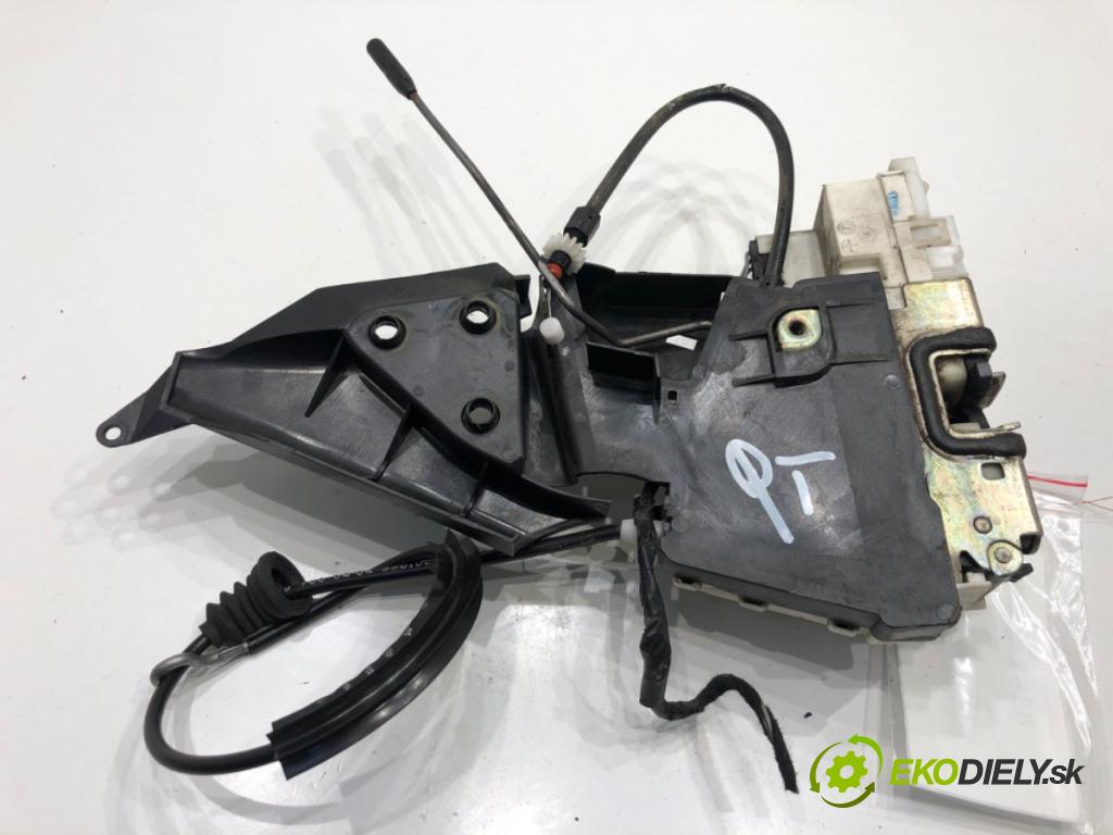 MERCEDES-BENZ W245 liftback 2007 80 kW B 180 CDI (245.207) 1991 zámok Dvere pravy zad 1697302235