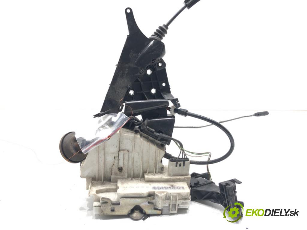 MERCEDES-BENZ W245 liftback 2007 80 kW B 180 CDI (245.207) 1991 zámok Dvere ľavy predný 1697202535