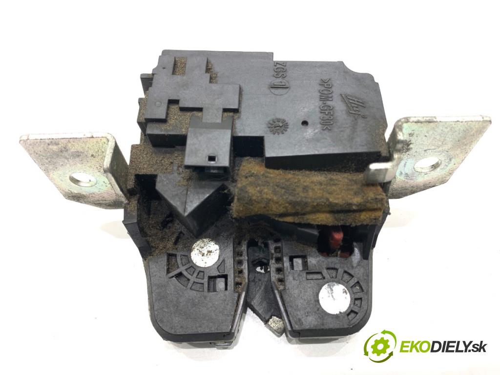 MERCEDES-BENZ W245 liftback 2007 80 kW B 180 CDI (245.207) 1991 zámok dverí zad