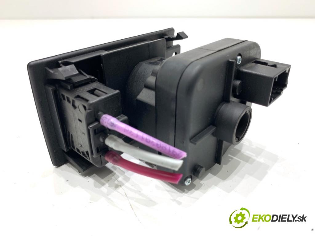 MERCEDES-BENZ W245 liftback 2007 80 kW B 180 CDI (245.207) 1991 Spínač svetiel 1695452704