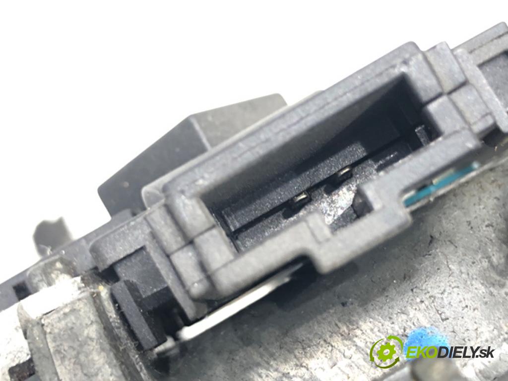 MERCEDES-BENZ W245 liftback 2007 80 kW B 180 CDI (245.207) 1991 Motor stieračov zad 1698201440