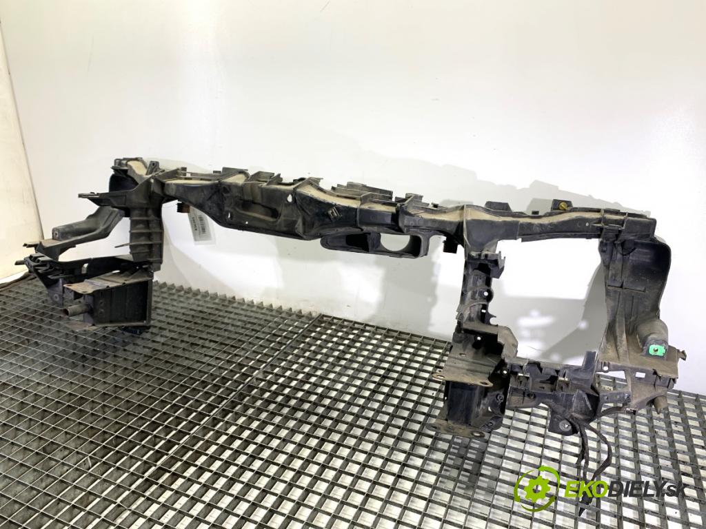 MERCEDES-BENZ W245 liftback 2007 80 kW B 180 CDI (245.207) 1991 držák přední část  (Přední výztuha)