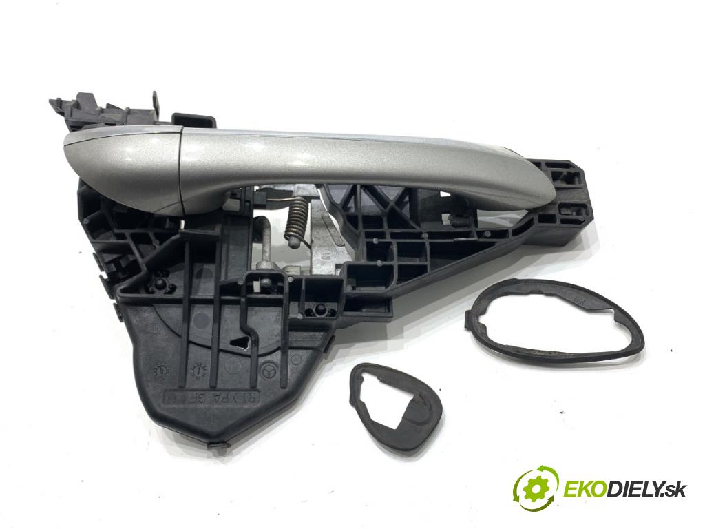 MERCEDES-BENZ W245 liftback 2007 80 kW B 180 CDI (245.207) 1991 Kľučka vonkajšia pravy predný A1697600234