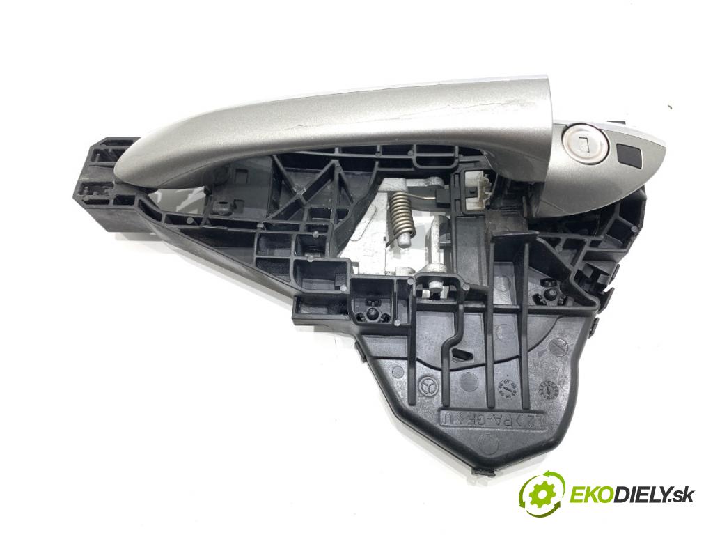 MERCEDES-BENZ W245 liftback 2007 80 kW B 180 CDI (245.207) 1991 Kľučka vonkajšia ľavy predný A1697600934