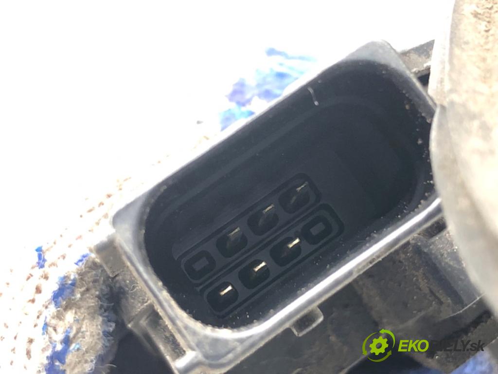 FIAT GRANDE PUNTO liftback 2008 57 kW 1.4 (199AXB11, 199AXB1A, 199BXB1A, 199AXL1A) 1368 zámok dveře pravý zadní část 51797570
