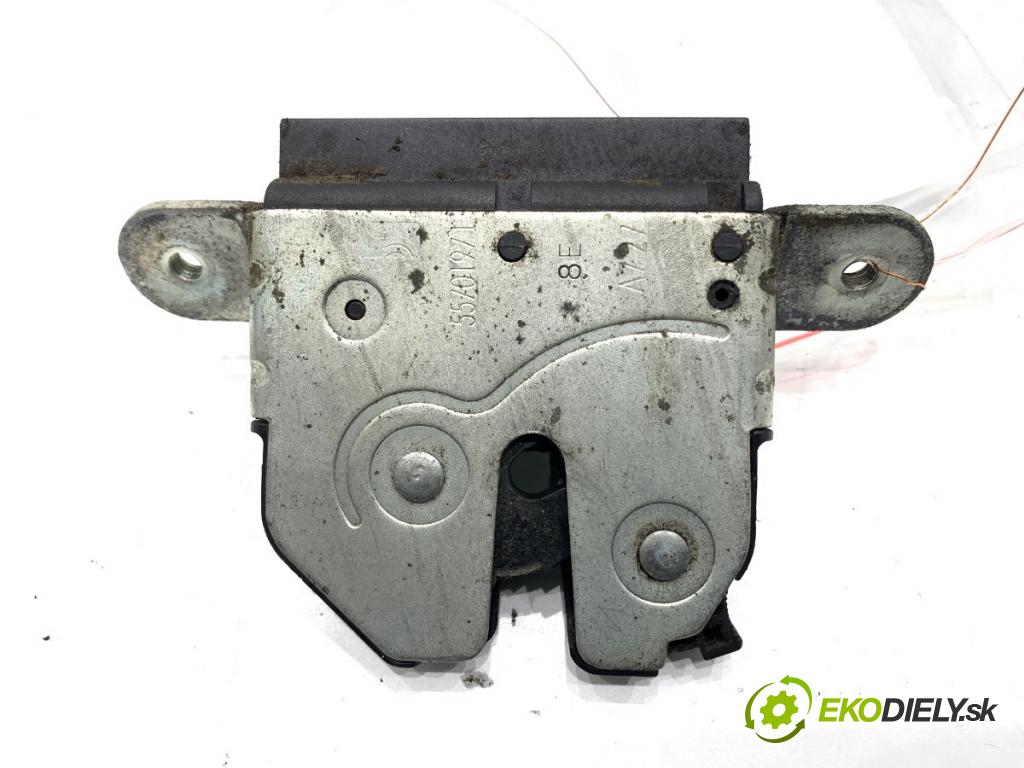 FIAT GRANDE PUNTO liftback 2008 57 kW 1.4 (199AXB11, 199AXB1A, 199BXB1A, 199AXL1A) 1368 zámok dverí zad 55701971