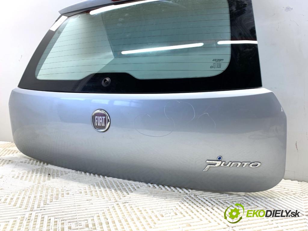 FIAT GRANDE PUNTO liftback 2008 57 kW 1.4 (199AXB11, 199AXB1A, 199BXB1A, 199AXL1A) 1368 kapota zadní část