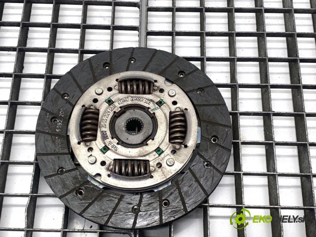 FIAT GRANDE PUNTO liftback 2008 57 kW 1.4 (199AXB11, 199AXB1A, 199BXB1A, 199AXL1A) 1368 Spojková sada (bez ložiska)  (Spojková sada)