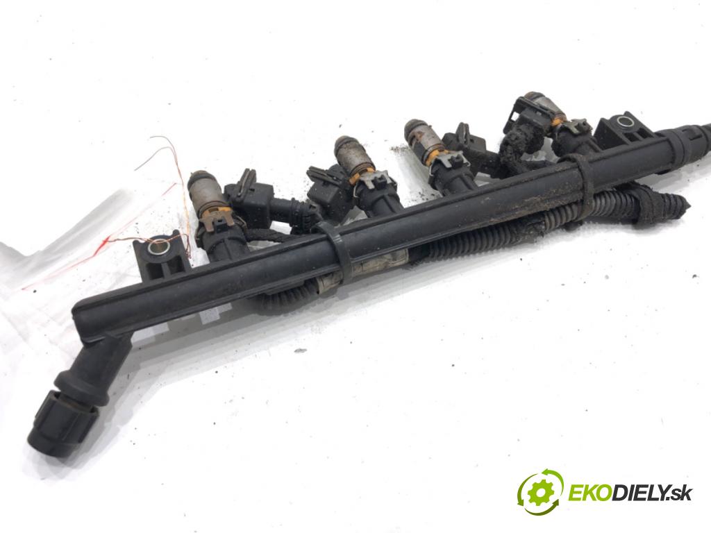 FIAT GRANDE PUNTO liftback 2008 57 kW 1.4 (199AXB11, 199AXB1A, 199BXB1A, 199AXL1A) 1368 Lišta vstrekovacia CB261 (Vstrekovacia lišta)