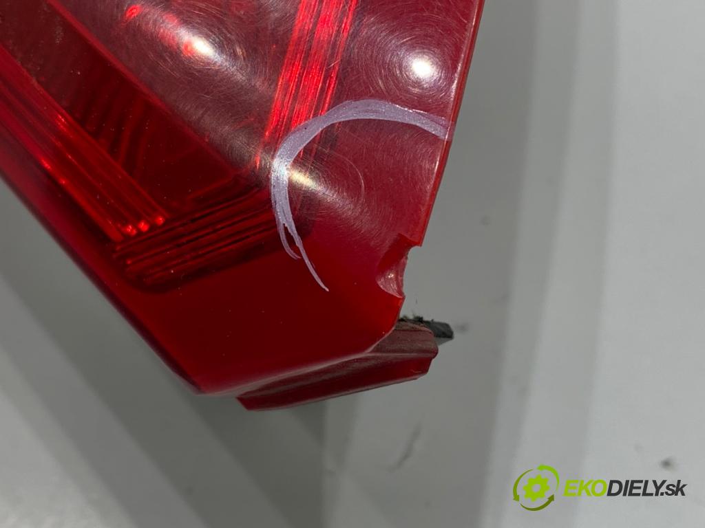 FIAT GRANDE PUNTO liftback 2008 57 kW 1.4 (199AXB11, 199AXB1A, 199BXB1A, 199AXL1A) 1368 světlo pravý zadní část