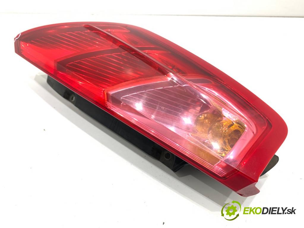 FIAT GRANDE PUNTO liftback 2008 57 kW 1.4 (199AXB11, 199AXB1A, 199BXB1A, 199AXL1A) 1368 světlo levý zadní část