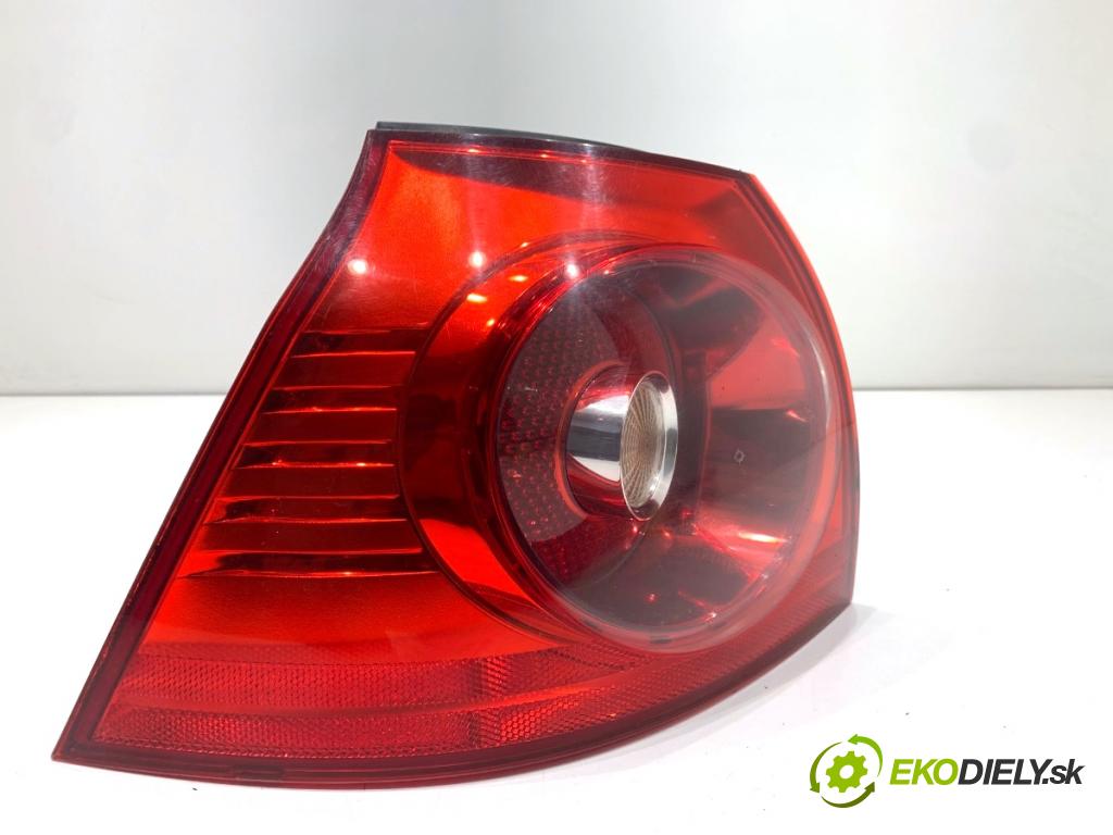 VW GOLF V liftback 2003 77 kW 1.9 TDI 1896 světlo pravý zadní část 1K6945095E