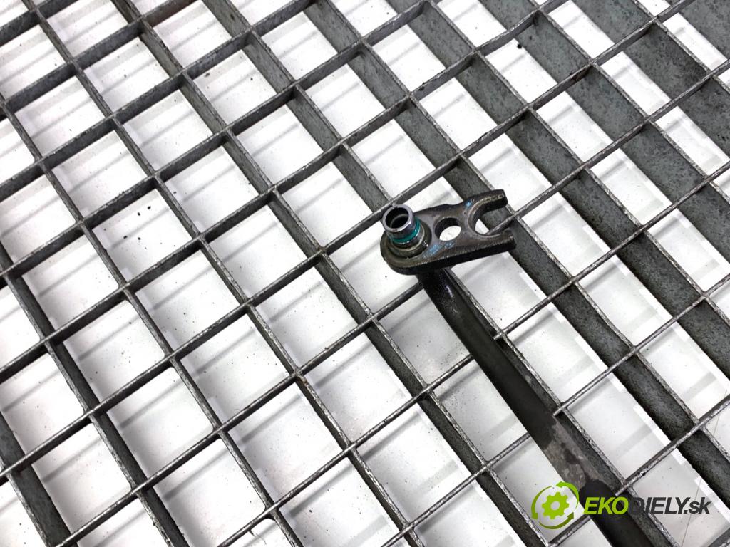 CITROEN C5 III sedan 2011 100 kW 2.0 HDi (RDRHDA) 1997 hadice servočerpadlo  (Trubka servo čerpadla)