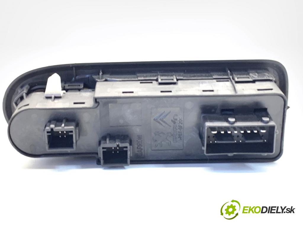 CITROEN C5 III sedan 2011 100 kW 2.0 HDi (RDRHDA) 1997 Prepínač okien 96659465ZD (Prepínacie páčky pod volantom)