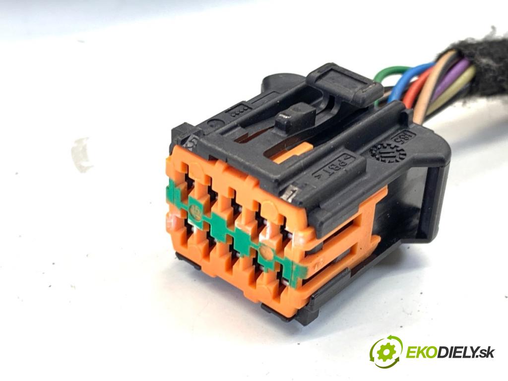 CITROEN C5 III sedan 2011 100 kW 2.0 HDi (RDRHDA) 1997 zpětné zrcátko pravý