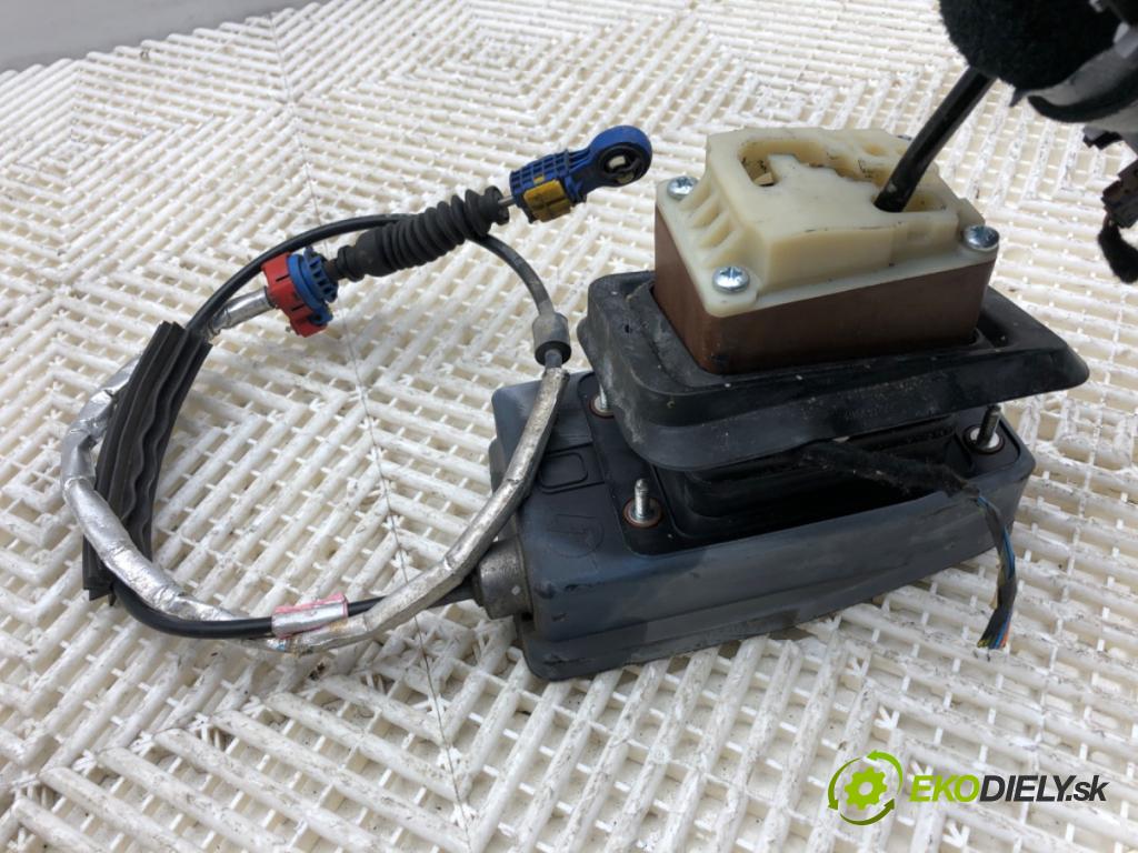 CITROEN C5 III sedan 2011 100 kW 2.0 HDi (RDRHDA) 1997 Kulisa 9681617780 (Rýchlostná páka (kulisa))