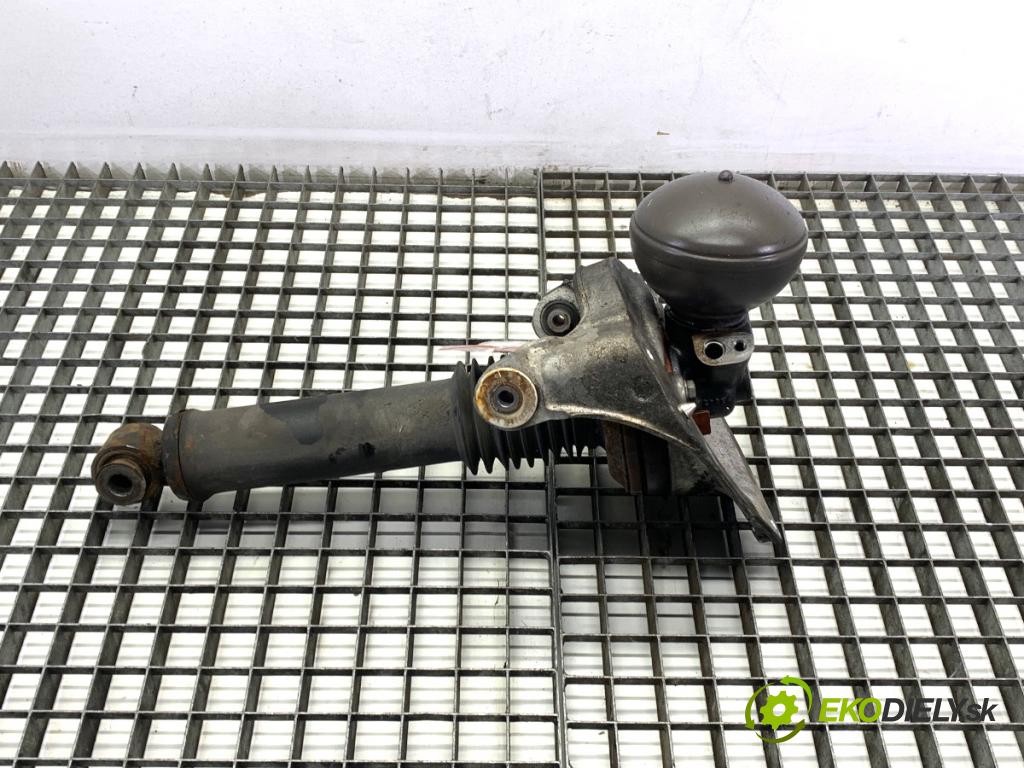 CITROEN C5 III sedan 2011 100 kW 2.0 HDi (RDRHDA) 1997 tlumič levý přední část 9674996880