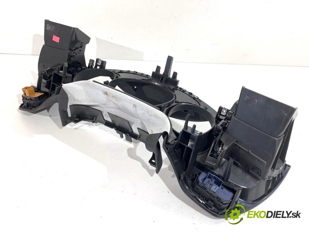 CITROEN C5 III sedan 2011 100 kW 2.0 HDi (RDRHDA) 1997 lišty kryt 9682297777 9682425577 (Lišta)