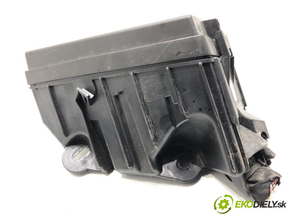 VW ARTEON liftback 2021 235 kW TSI R 1984 Skrinka poistková 5Q0907361D (Poistková skrinka)