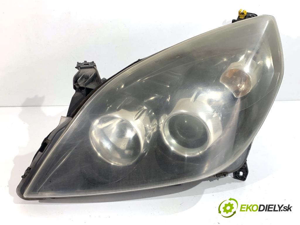 OPEL VECTRA C sedan 2006 114 kW 2.2 DGi (F69) 2198 Svetlomet ľavy predný 13170919