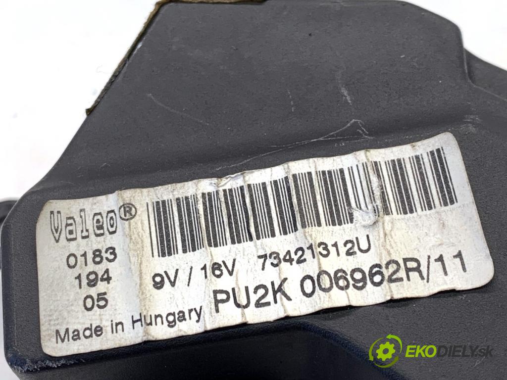 OPEL VECTRA C sedan 2006 114 kW 2.2 DGi (F69) 2198 odpor rezistor topení vzduchu 73421312U (Odpor topení)