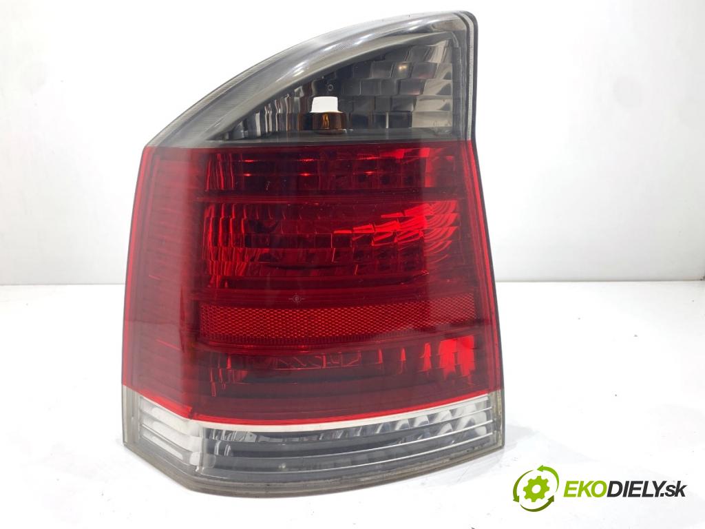 OPEL VECTRA C sedan 2006 114 kW 2.2 DGi (F69) 2198 světlo levý zadní část 13157646