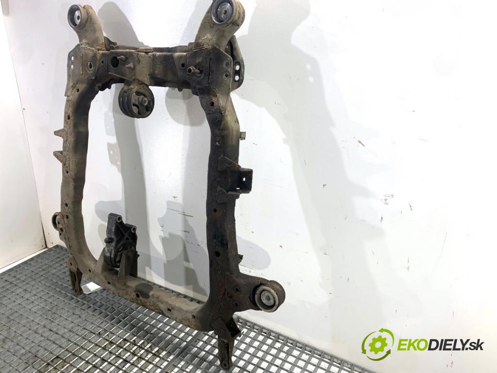 OPEL VECTRA C sedan 2006 114 kW 2.2 DGi (F69) 2198 výztuha pod motor  (Přední výztuha)