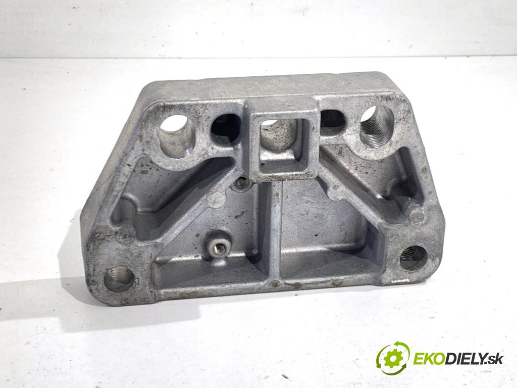 VW GOLF VII liftback 2016 85 kW e-Golf  Držiak prevodovky 5QE199588B