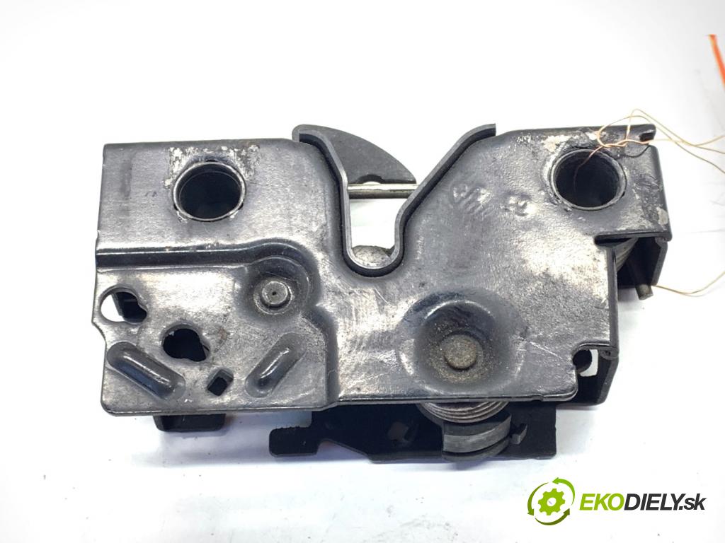 VW GOLF VII liftback 2016 85 kW e-Golf  zámok kapoty predný 5G1823509B