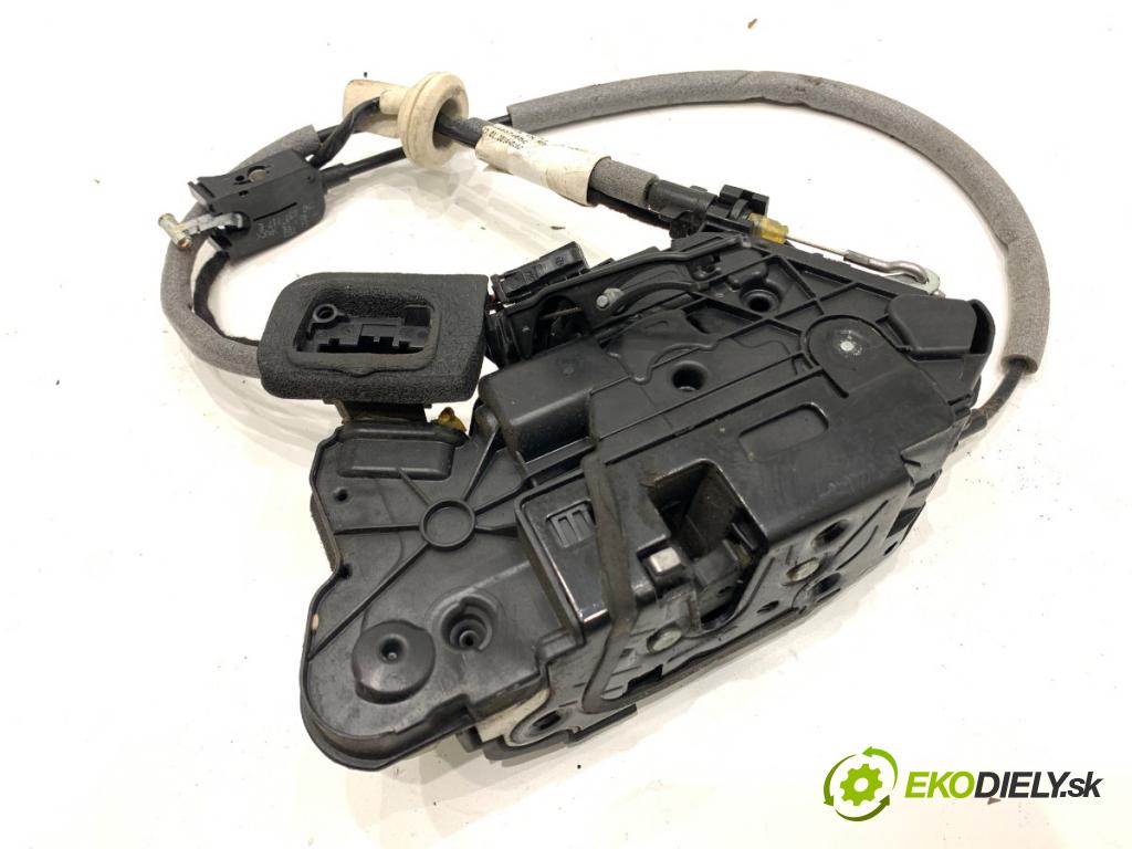 VW GOLF VII liftback 2016 85 kW e-Golf  zámok Dvere ľavy predný 5K1837015E