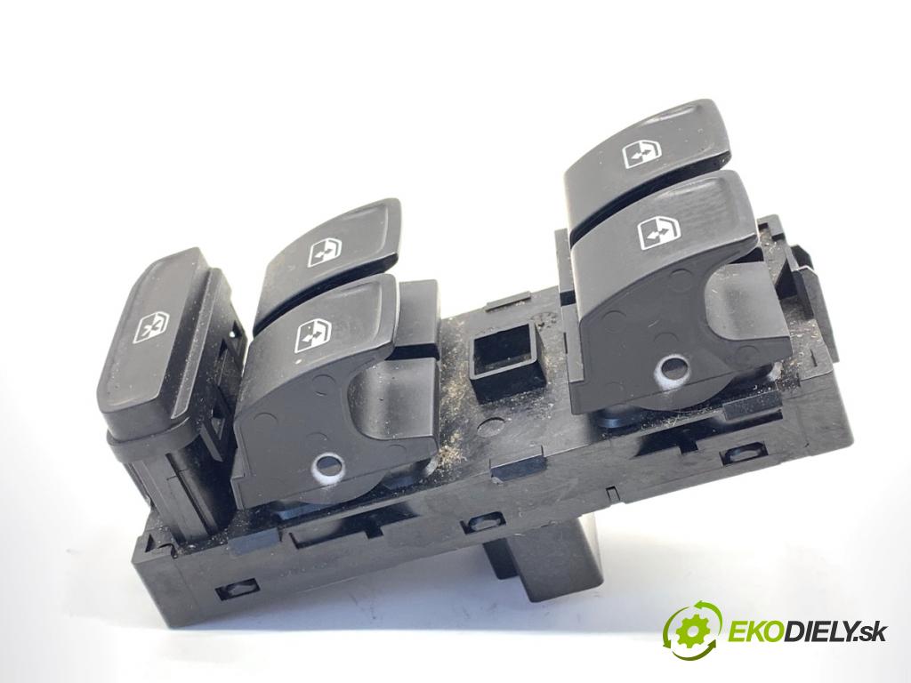 VW GOLF VII liftback 2016 85 kW e-Golf  Prepínač okien 5G0959857D (Prepínacie páčky pod volantom)