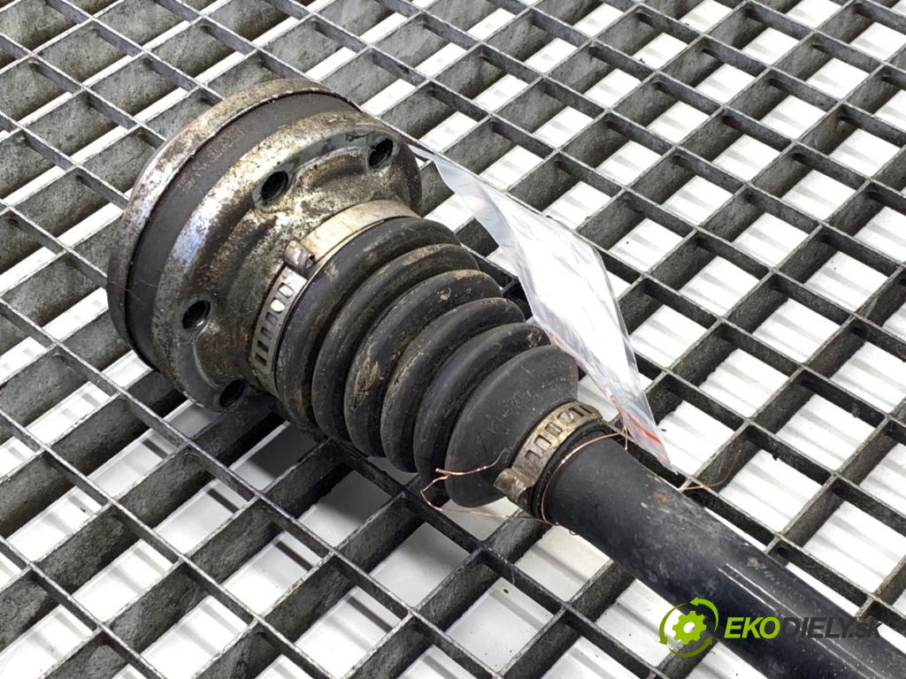 VW GOLF VII liftback 2016 85 kW e-Golf  Poloos pravy predný