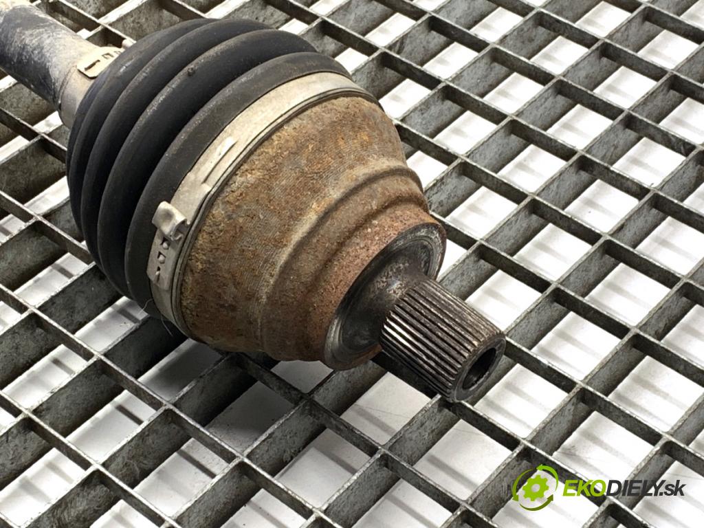 VW GOLF VII liftback 2016 85 kW e-Golf  Poloos pravy predný