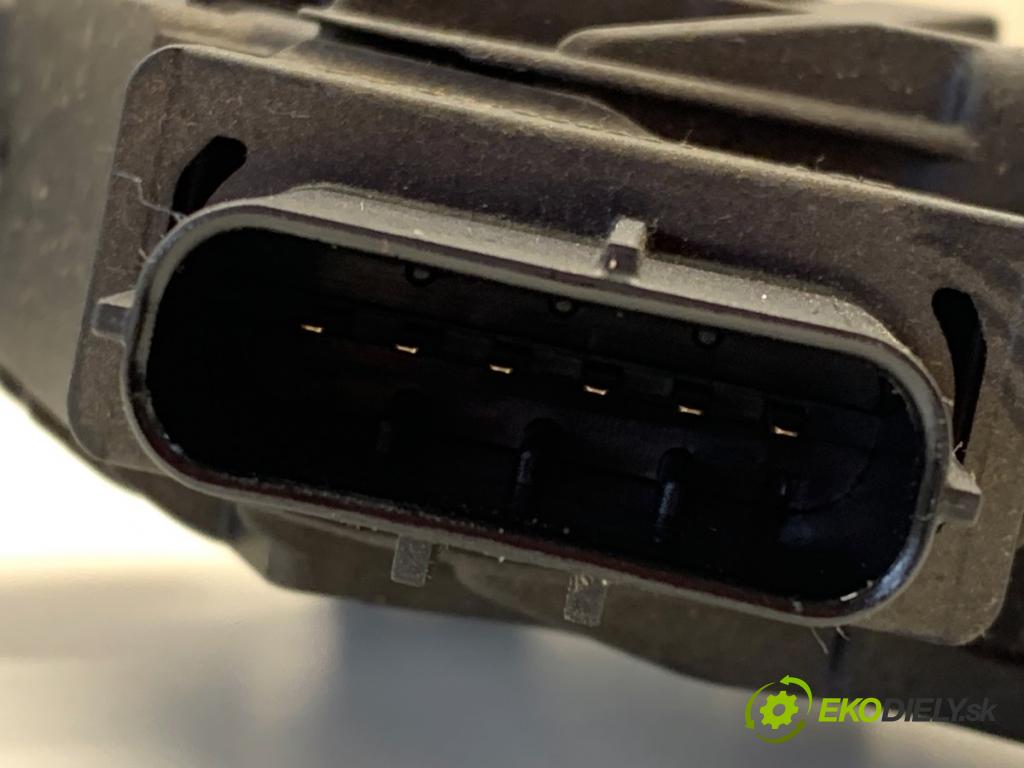 VW GOLF VII liftback 2016 85 kW e-Golf  Potenciometer plynu 5Q1723503H (Potenciometer plynového pedálu)