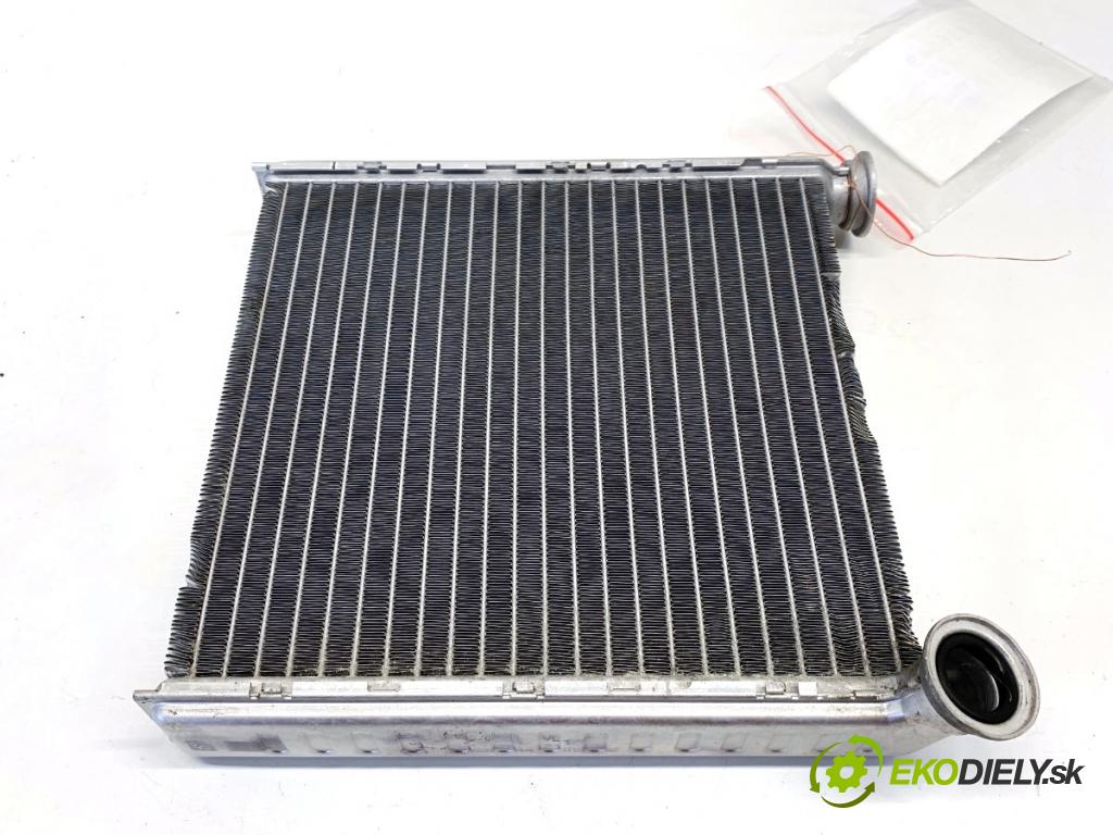 VW GOLF VII liftback 2016 85 kW e-Golf  Výhrevné teleso, radiátor kúrenia  (Radiátor kúrenia)