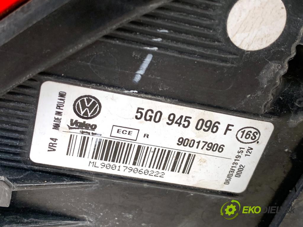 VW GOLF VII liftback 2016 85 kW e-Golf  světlo pravý zadní část 5G0945096F