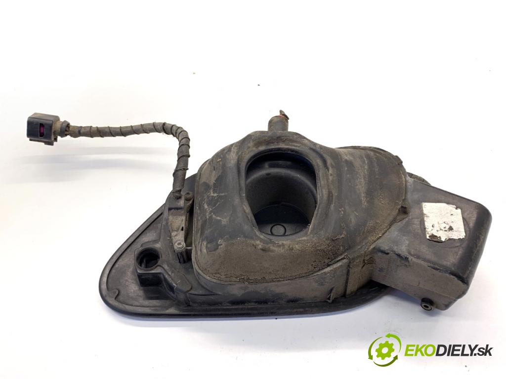 VW GOLF VII liftback 2016 85 kW e-Golf  Dvierka nádrže paliva 5GE809857 (Kľučka dverí ostatné)