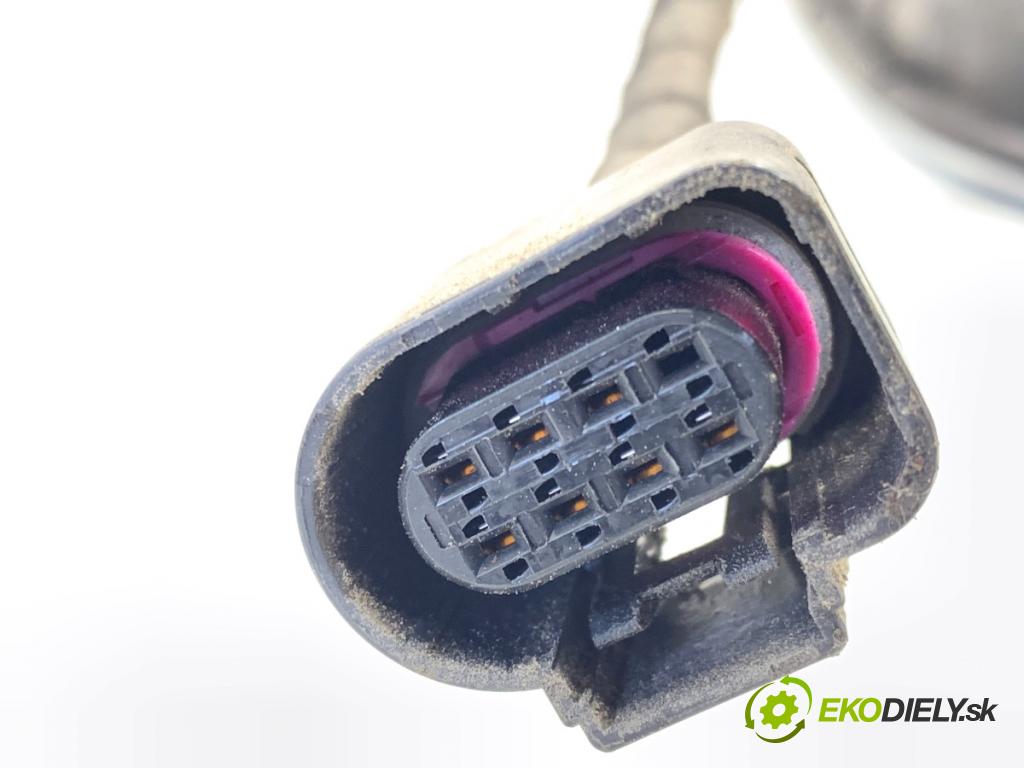 VW GOLF VII liftback 2016 85 kW e-Golf  Dvierka nádrže paliva 5GE809857 (Kľučka dverí ostatné)